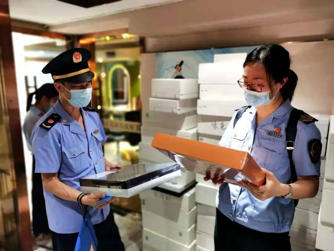 执法人员我为群众办实事 | 守护您的美丽！西城区市场监管局多举措严把化妆品质量安全关