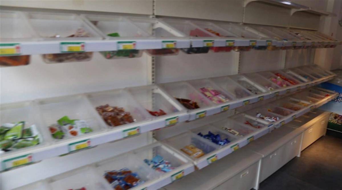 余杭区|杭州“零食托”团伙被端:男女配合一次诱骗上千元,所买零食回收再利用