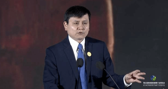 接种|没戴口罩，与感染者交叉20秒被传染 | 张文宏最新判断