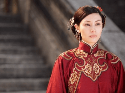 演技|港圈艺人当红时穿越到内娱，能做什么？