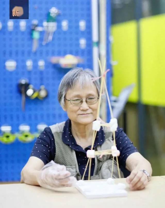 72岁女教授硬核科普，百万网友粉上她！