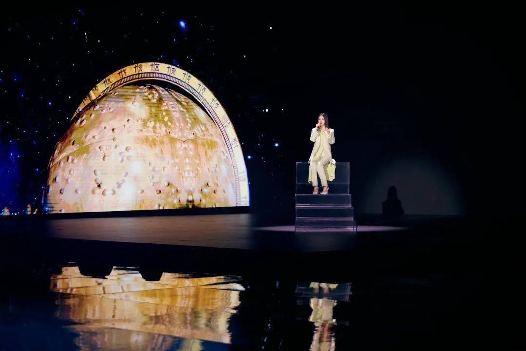 仰望与探索--金嵌珍珠天球仪_星辰