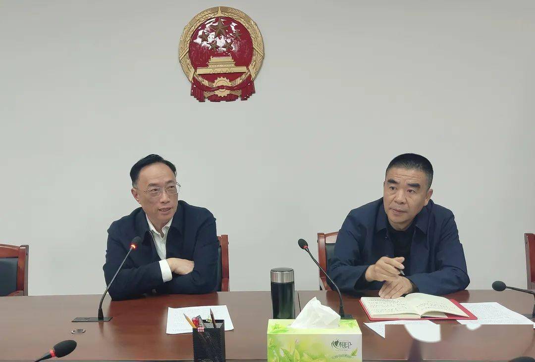 市人大常委会领导林中,陈存枫,陈嘉,吴章明及机关全体