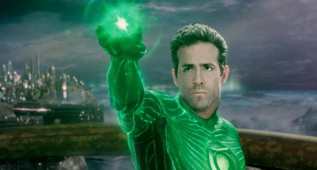 巨石|年度R级爽片!神奇女侠VS死侍和强森