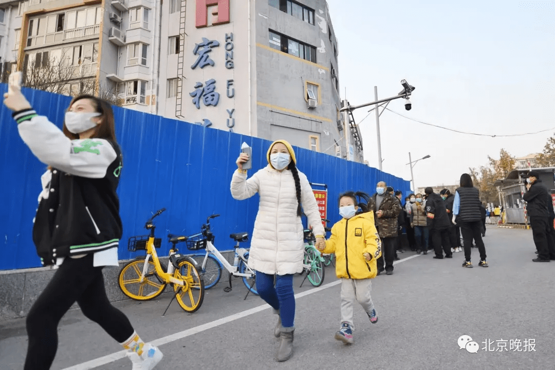 疫情|降级！解封！一图梳理时间线