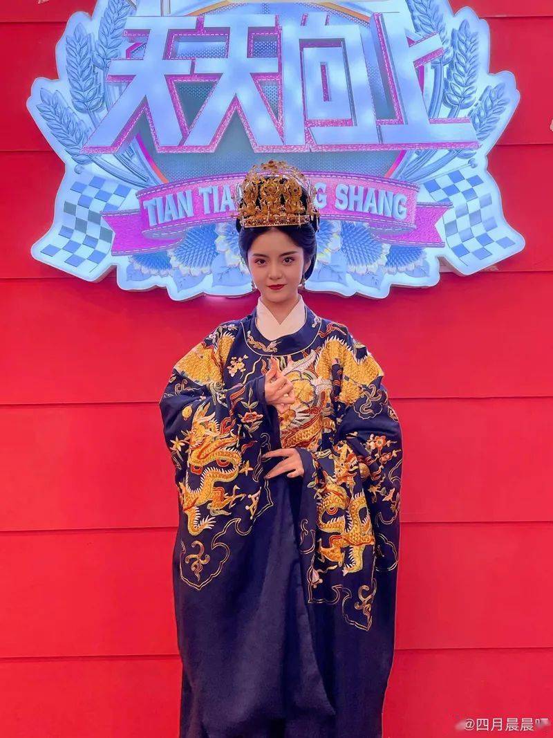 宫寒四月清音是2021的您最喜欢的汉服模特么您最喜爱的她上榜了么