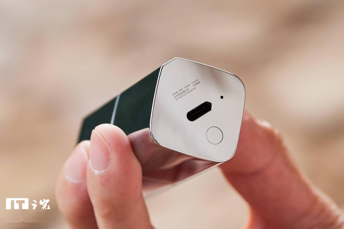 【IT之家开箱】华为 FreeBuds Lipstick 口红耳机图赏：声色由我