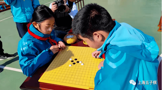 上海市保德中学举办五子棋大赛