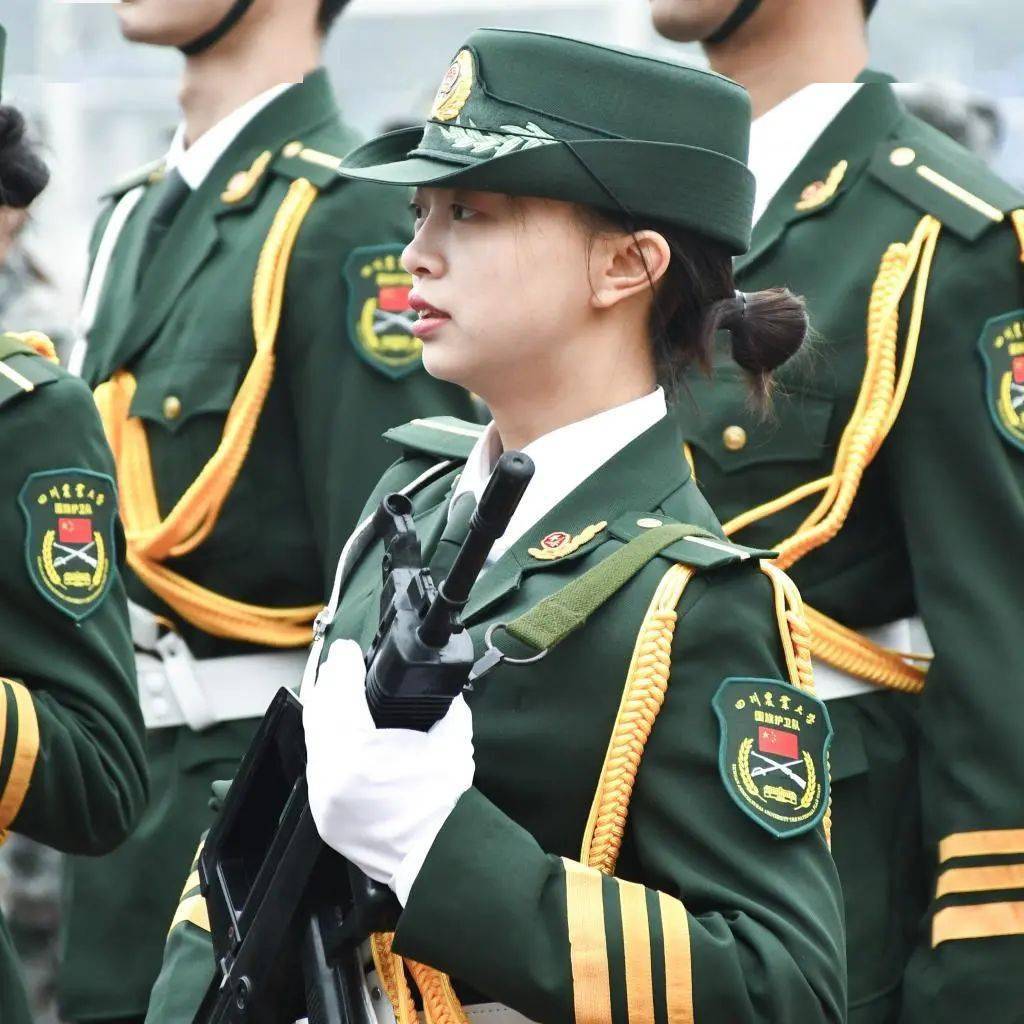 飒爽女兵归来,逆袭优标之路!_部队