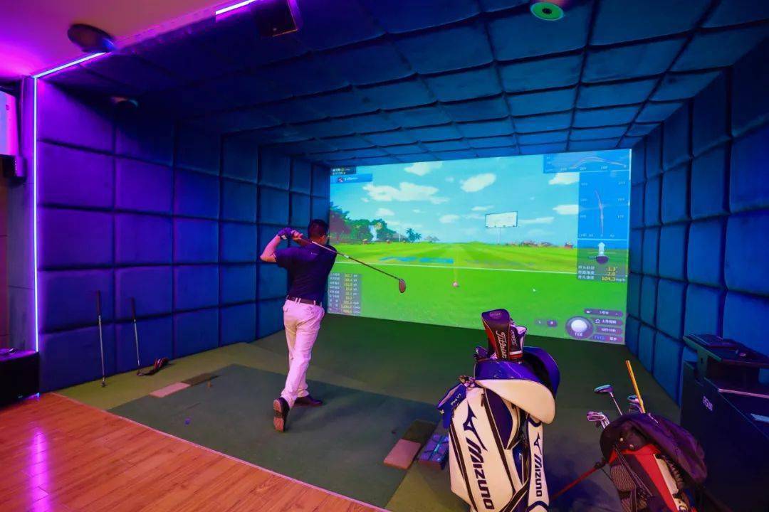 豪赢万室内高尔夫俱乐部