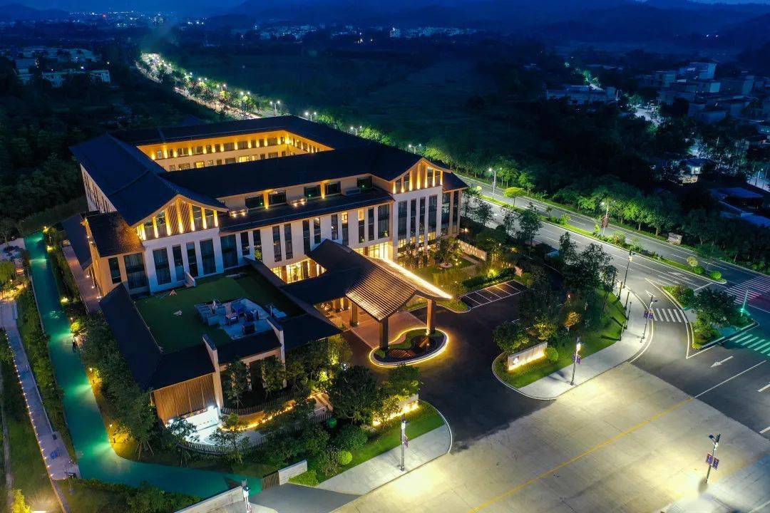 云浮雅途酒店仅需869元入住高级房享双人自助早无限次南药汤泉双人