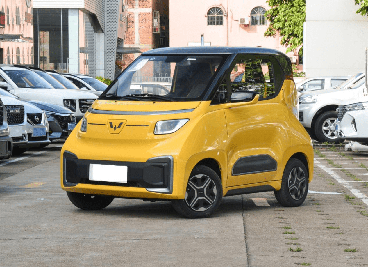 年轻人代步车,五菱NanoEV车长2米5,配2座续航305KM,4.98万起售_搜狐汽车_搜狐网