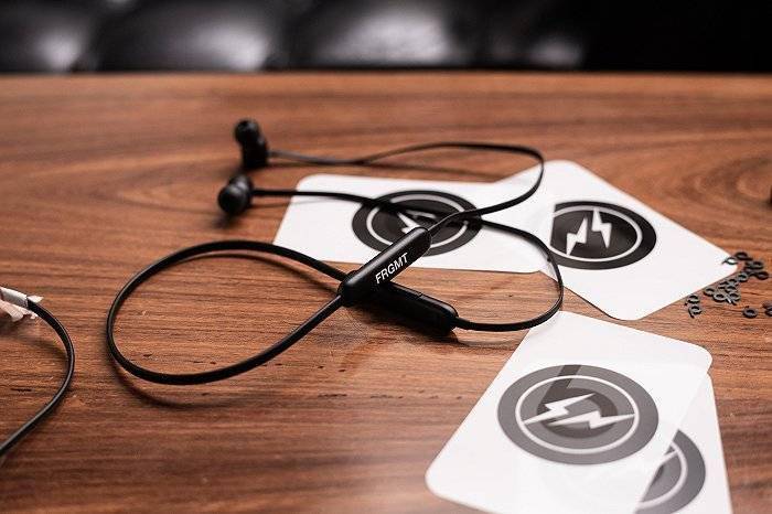 Beats发布限量款Beats Flex无线耳机：联名fragment，售价449元