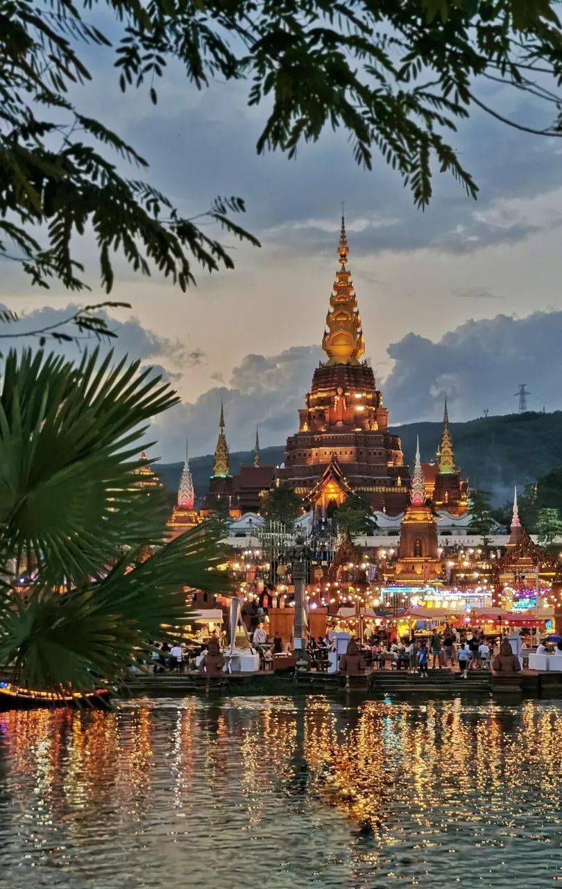 比泰国风情,比缅甸神秘,中国这个小城去一次等于环游东南亚!_西双版纳