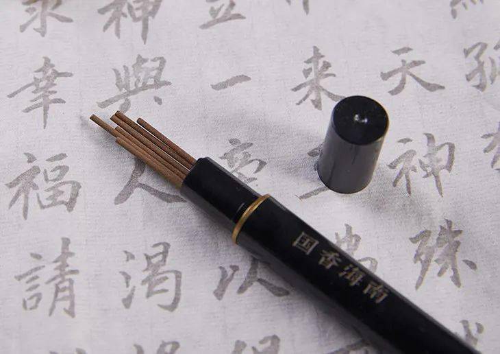 檀香|中国20种传世名香竟出小样！皆由非遗文化技艺传承人制成