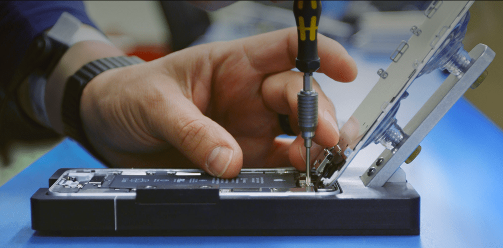 真会玩！苹果将推自助维修计划,用户可自行购买iPhone 12/13零件更换！网友：自己修坏了还保修吗