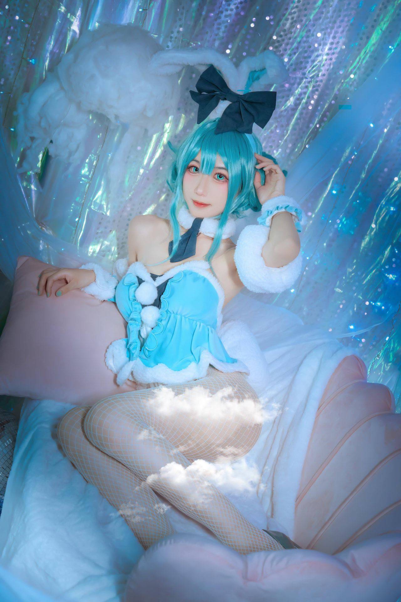 未来|初音未来cosplay，是软软的小白兔