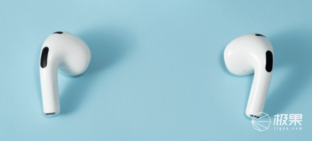 苹果AirPods 3深度体验！全新设计、佩戴舒适、音质飙升、续航更长…比Pro还值！