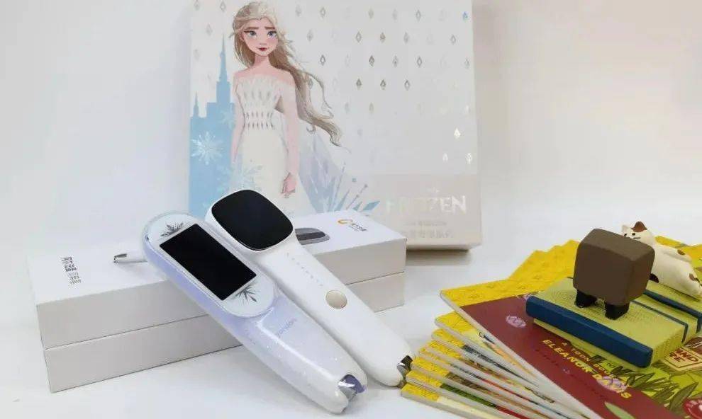 用了一年多词典笔后，我给大家扒一下这两款的区别