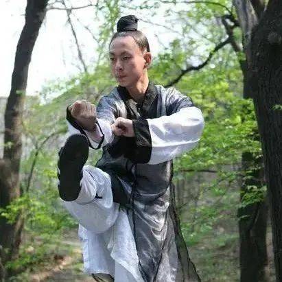 练武不知养生,不仅成不了高功夫,稍不留意反而还会染上一身病!_身体