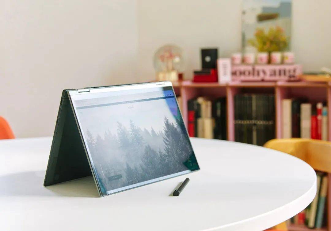 艺术一位男生给爱家融入了100种色彩，将会呈现出怎样的家居风格？