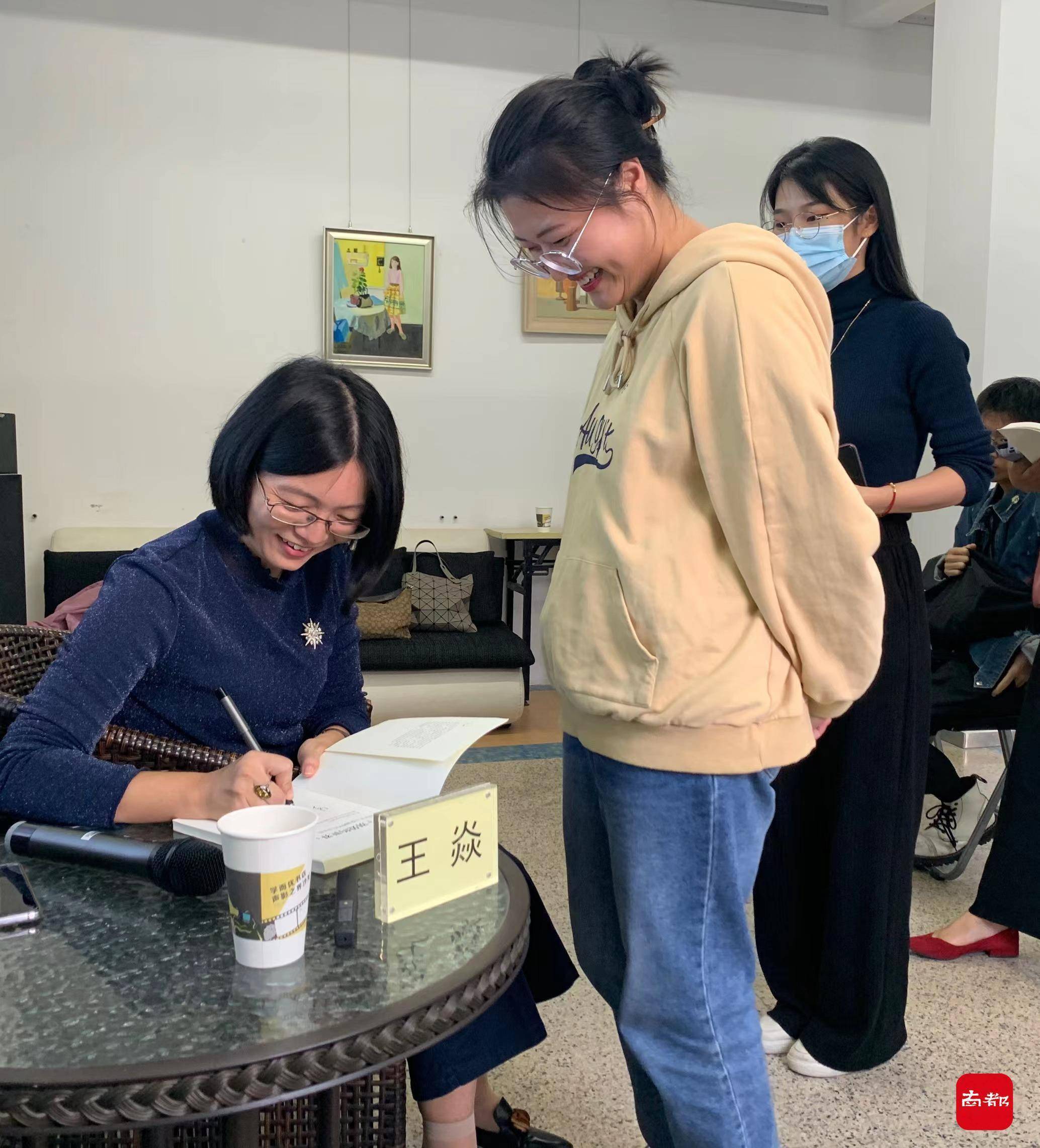 梭罗|梭罗是西方的陶渊明吗？《梭罗瓦尔登湖畔的生命实验》有答案