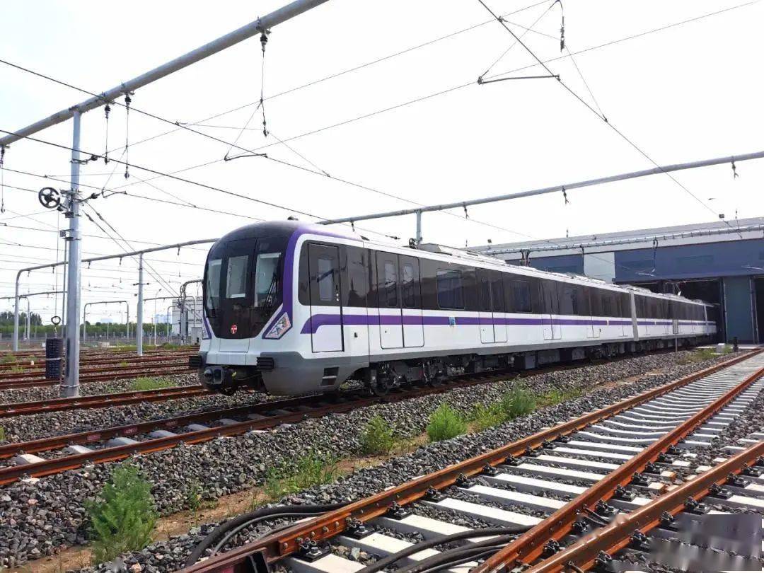 天津首列全自动驾驶地铁正式完工_车辆