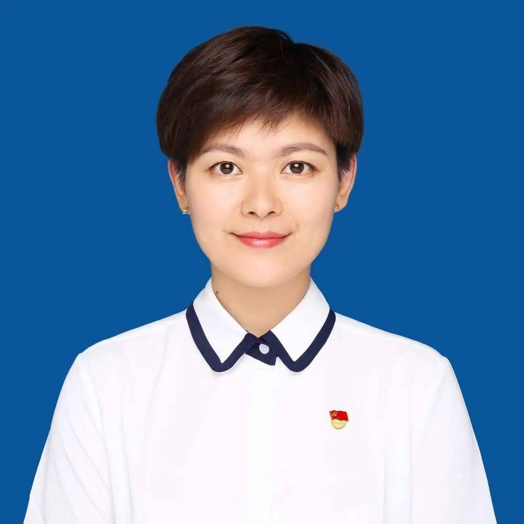 曾被评为浙江省第二批千名好支书,杭州市优秀党务工作者,并连任杭州市