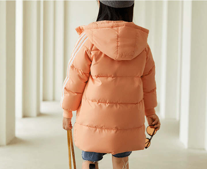 产品 99元给娃收中长款羽绒服，90%鸭绒，我先抢为敬！