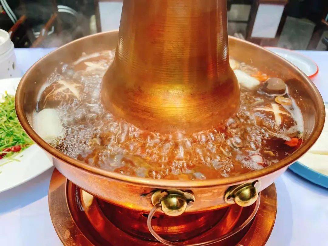128抢原价297元老北京铜锅涮2-3人餐!在东区"四合院"里吃火锅,头一回!