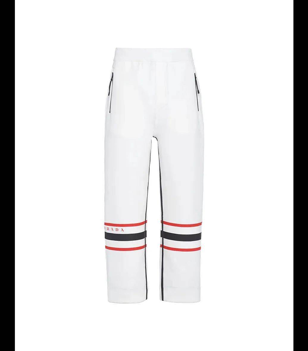 冬日 《女明星雪地穿搭攻略》连羽绒服都越来越“卷”了?