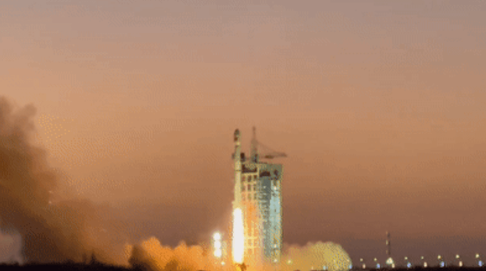 长征火箭发射圆满成功，高分三号02星将与高分三号01星组网运行