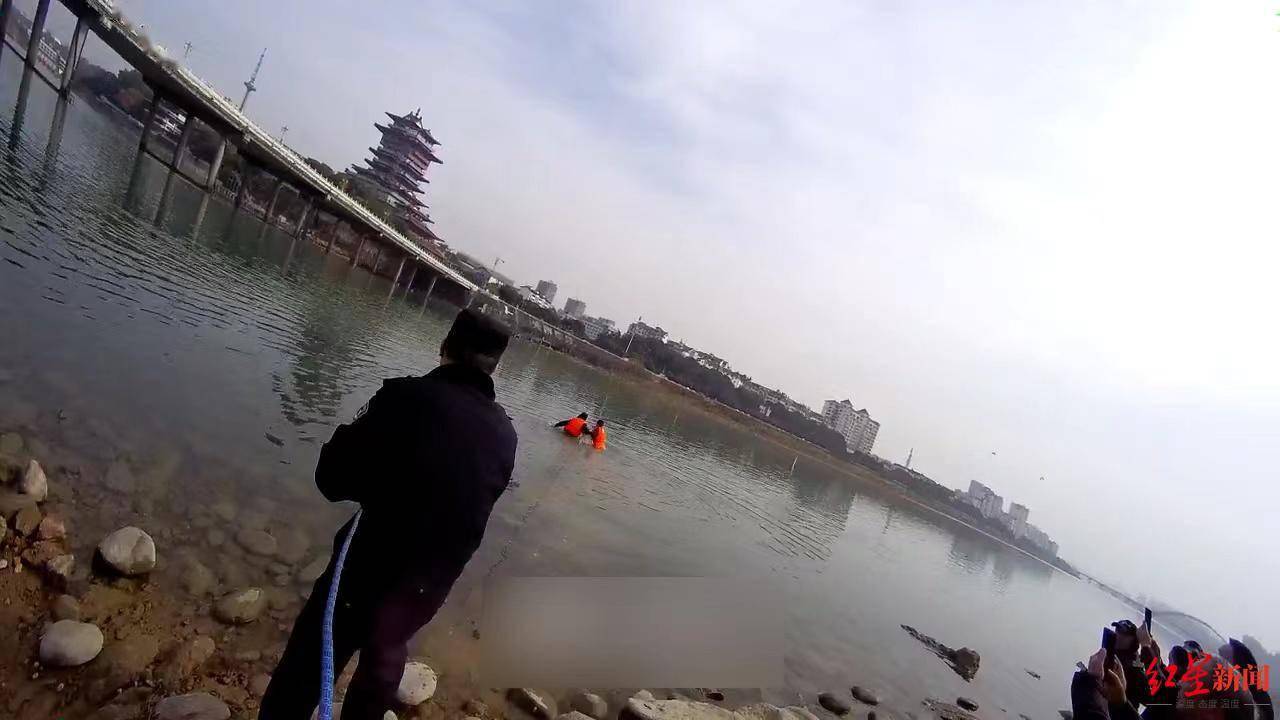 V1zqkd4fvwrfgm