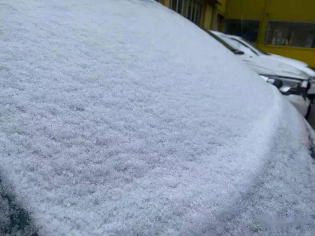 据贵州省气象局监测显示,11月21日08时至22日08时,全省阴天有小雨,省