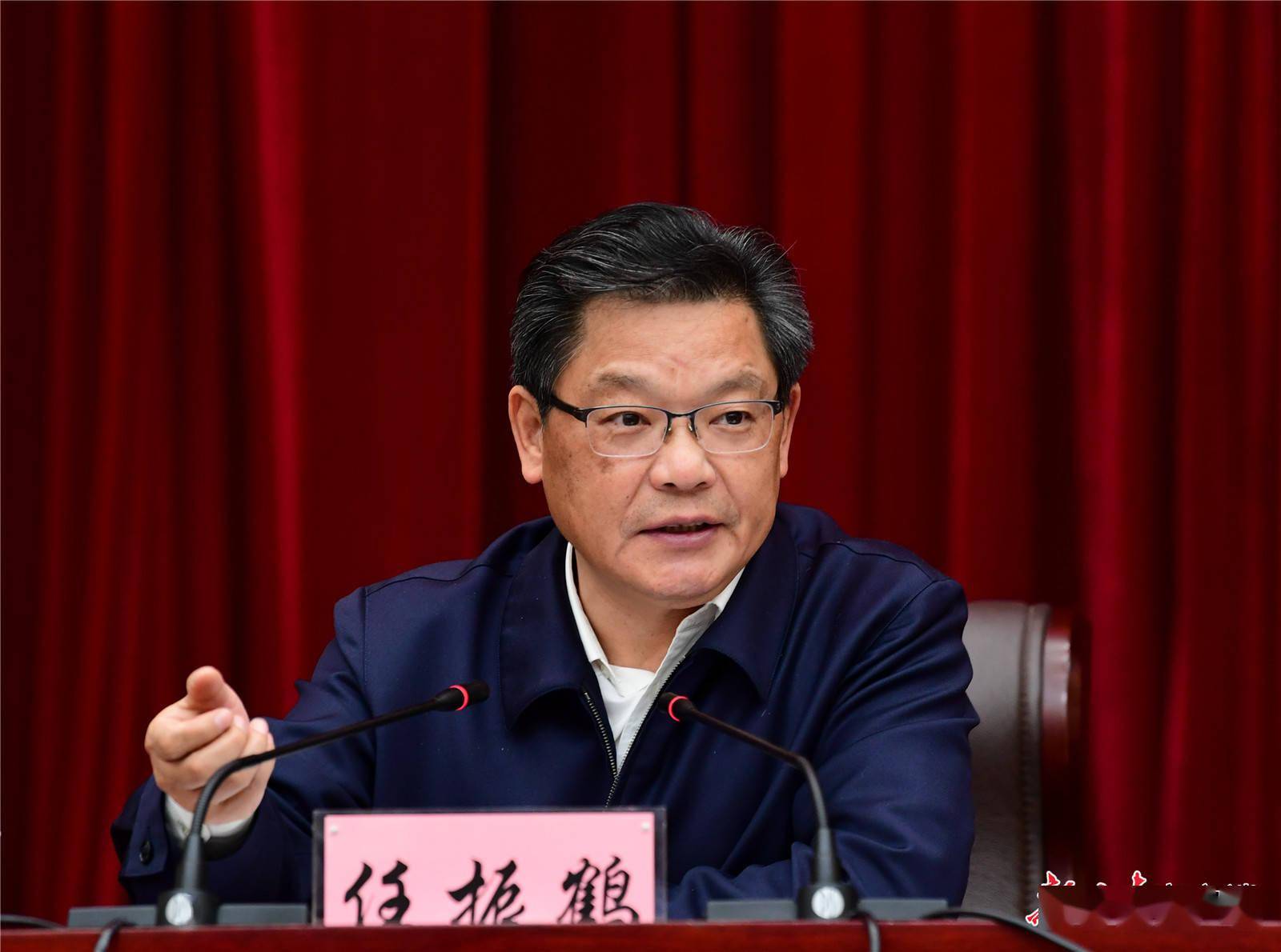 任振鹤在全省新型城镇化工作推进会议上强调凝心聚力抓