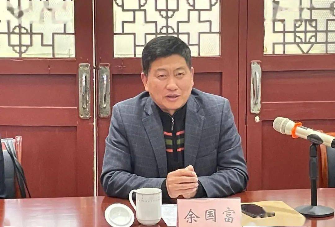 县委宣传部常务副部长余国富期望下一步省舞协对淳安能有更多的支持和