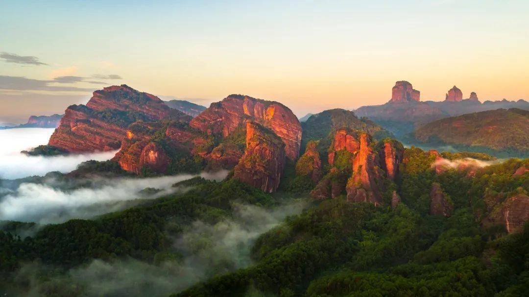 丹霞山世界地质公园入选广东最美森林旅游目的地,周末约起!