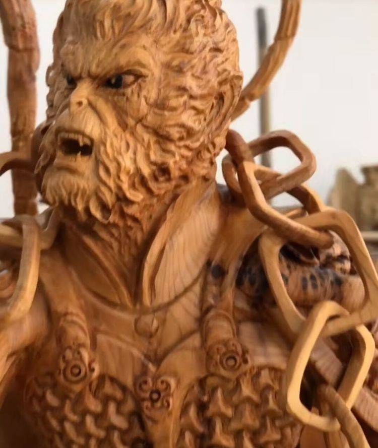 男子闭关十个月,雕刻霸气孙悟空,网友:这才是原著孙悟空