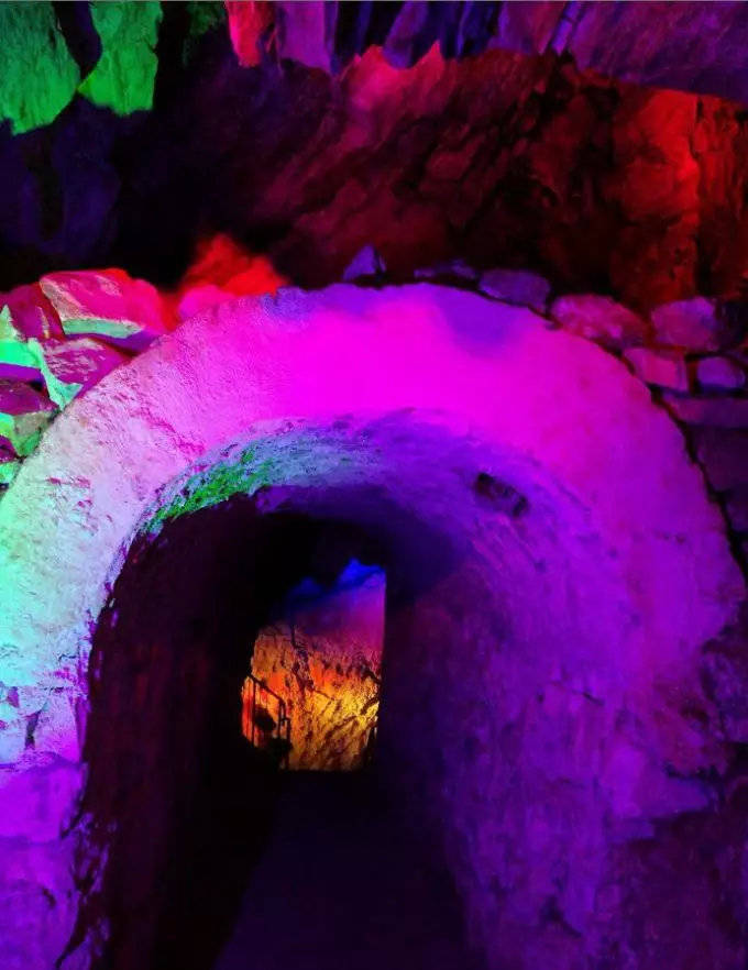 喀喇沁月牙山珍珠溶洞,神奇的"地下仙境",名副其实的"天然氧吧"