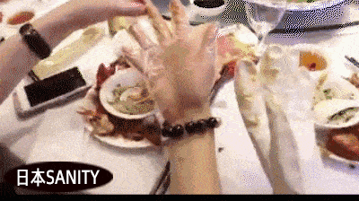 实验日本人又“变态”了，切不烂、砍不断的家务手套，感觉能用一辈子