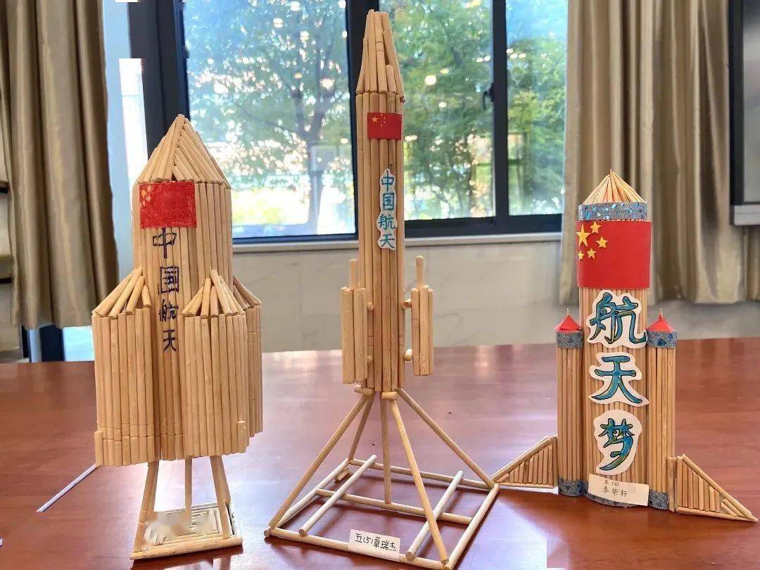 这所学校科技节很"科"以~_年级_航模_张旭羿