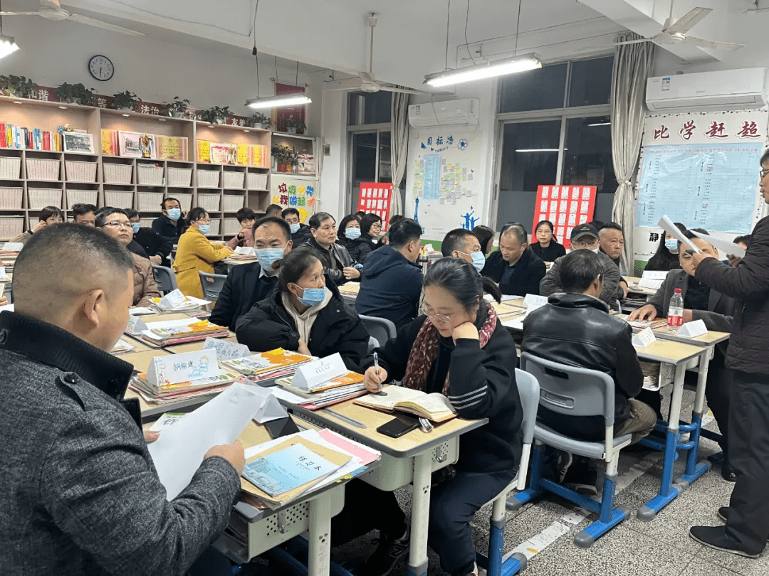 杭十中|“切莫生气，别忘手机……”双减后首次家长会