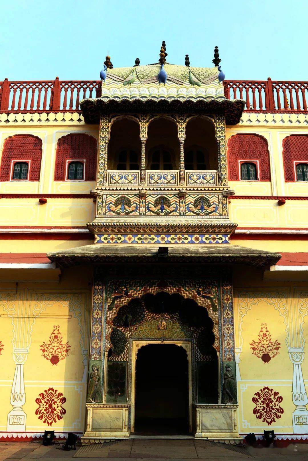 七年前的今天,我继续在南印度喀拉拉邦的山城慕纳尔旅行.