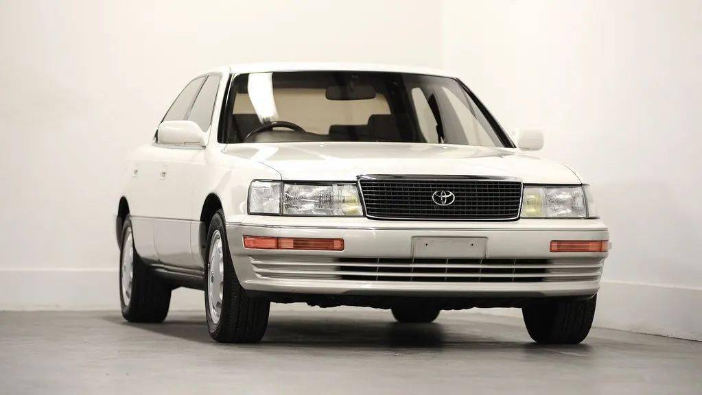 试驾一汽丰田全新鹞式战斗机harrier凌放