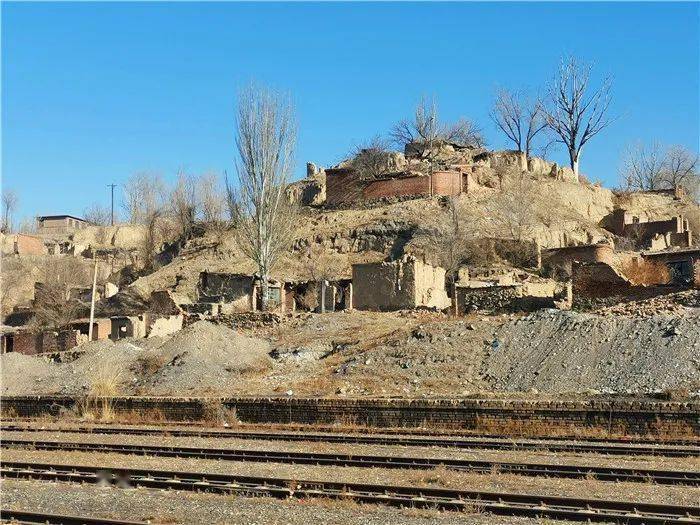 回味旧石拐——石拐采风:水磨滩火车站