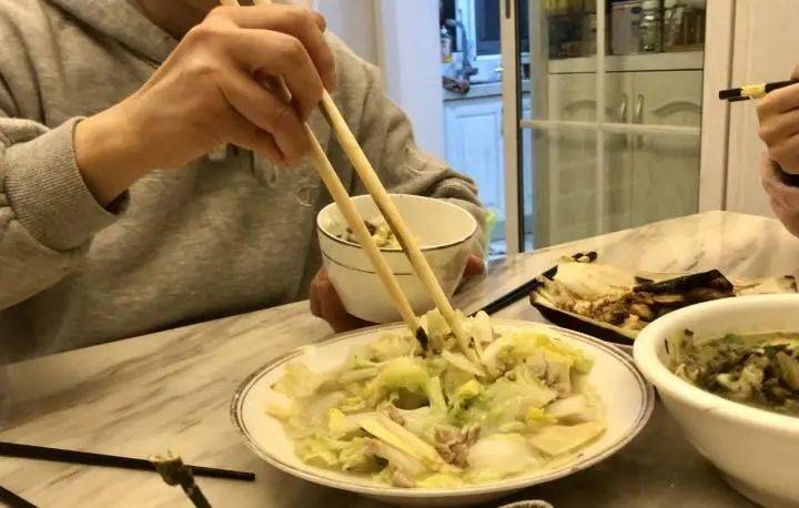 体检|老公体检查出幽门螺杆菌，妻子一个操作被医生点赞：建议大家学学