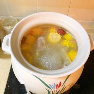 排骨汤怎么熬成奶白色排骨 8b130b92c6484a3db9605a9e08ee3b4a.jpeg