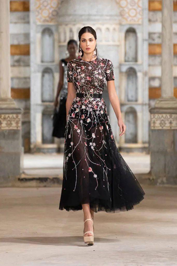 秀场【秀场】2022 春夏成衣系列 – GEORGES HOBEIKA