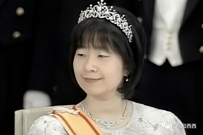 天皇女儿迎来20岁成人礼居然没钱打造王冠是不是太惨了