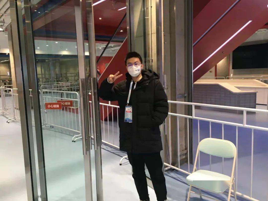 十佳志愿者李春龙你的执着和坚持一定不是白白付出